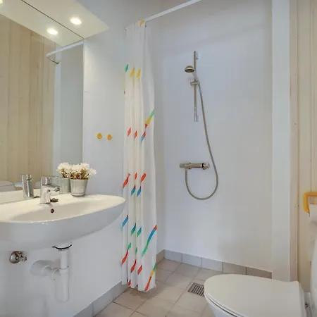 Nyssa - 350m From The Sea By Interhome