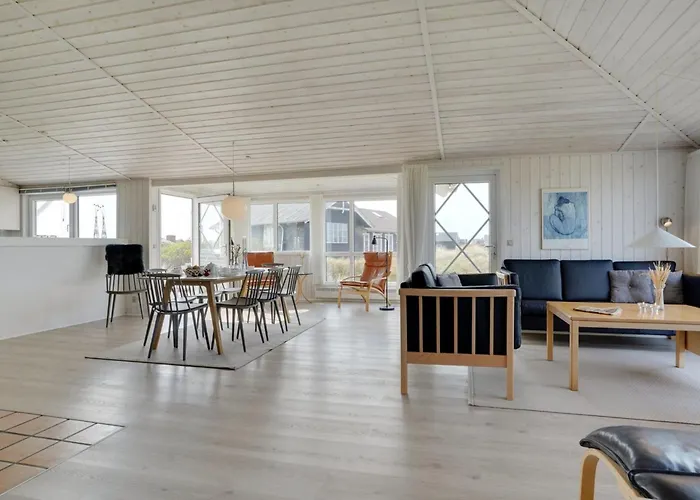 Nyssa - 350m From The Sea By Interhome Lakolk