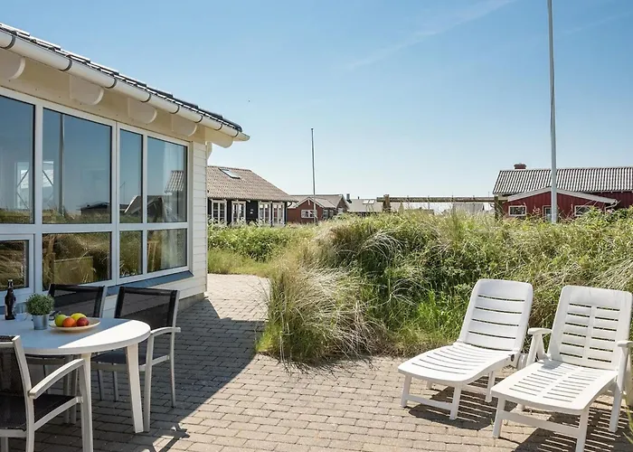 Nyssa - 350m From The Sea By Interhome Lakolk